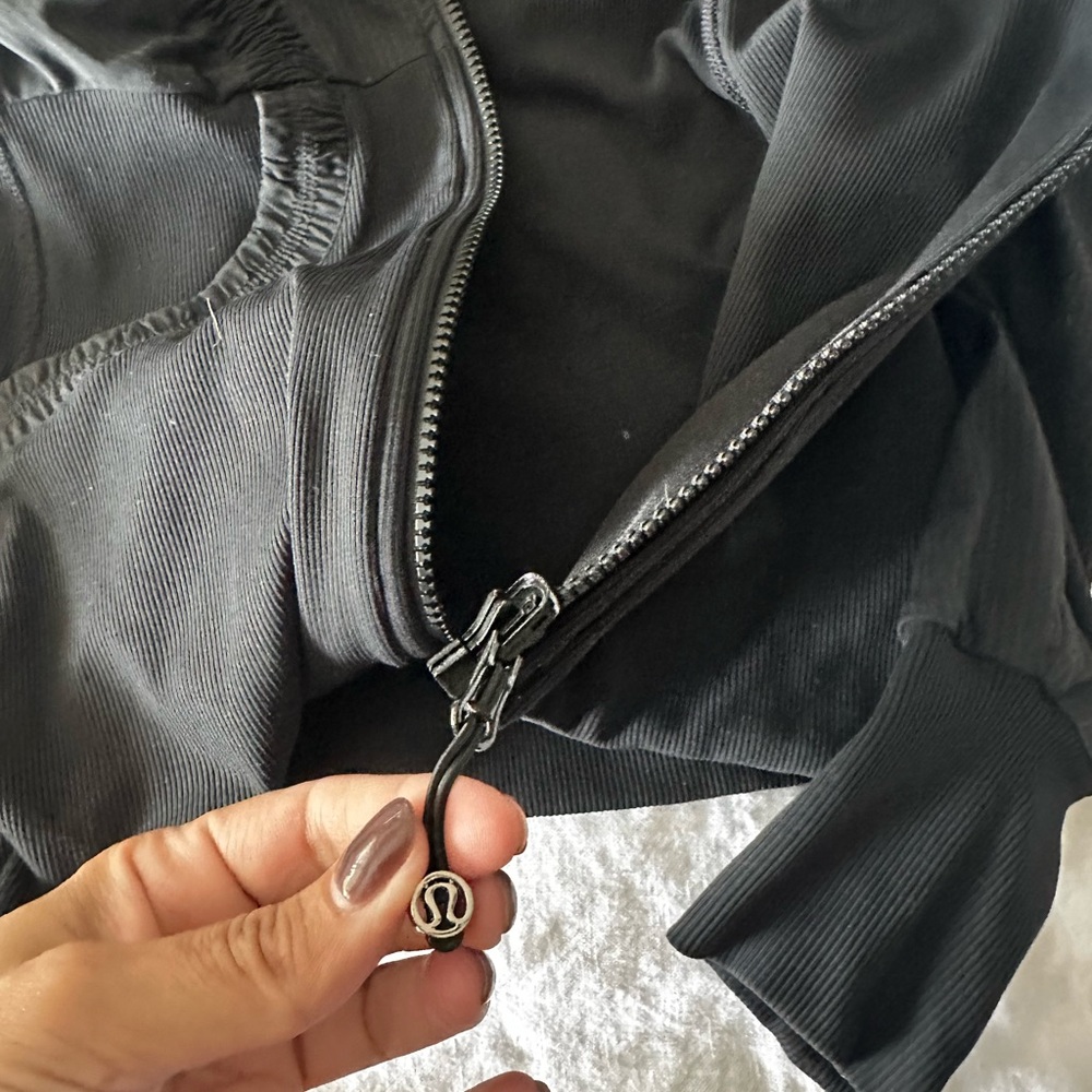 Lululemon Black Zip-Up Jacket - Picture 6 of 6